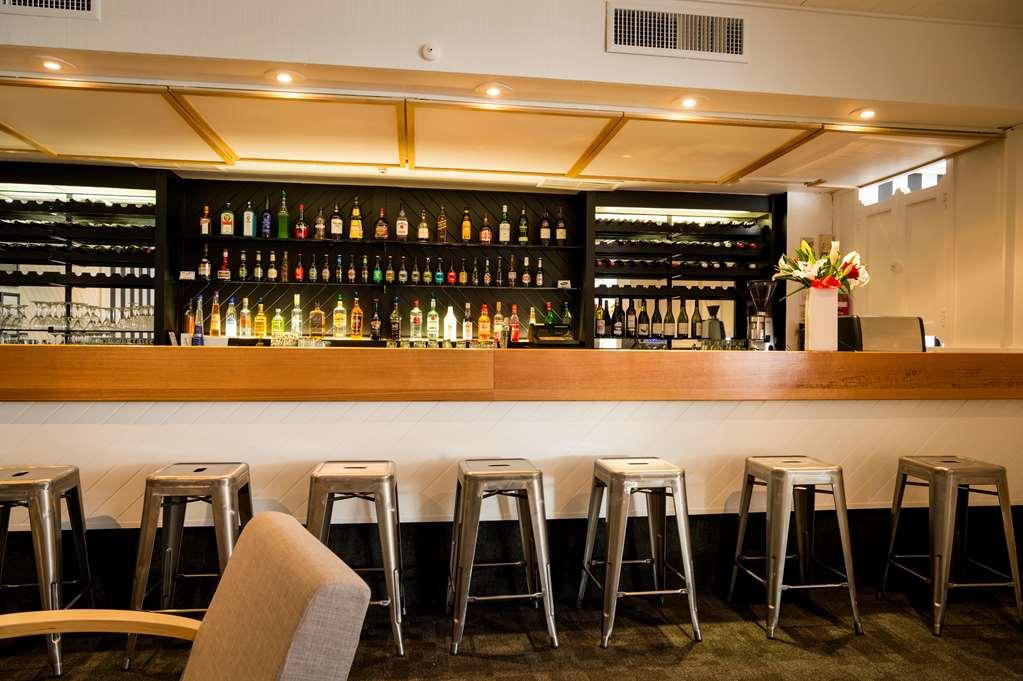 Bay Plaza Hotel Wellington Restaurant photo